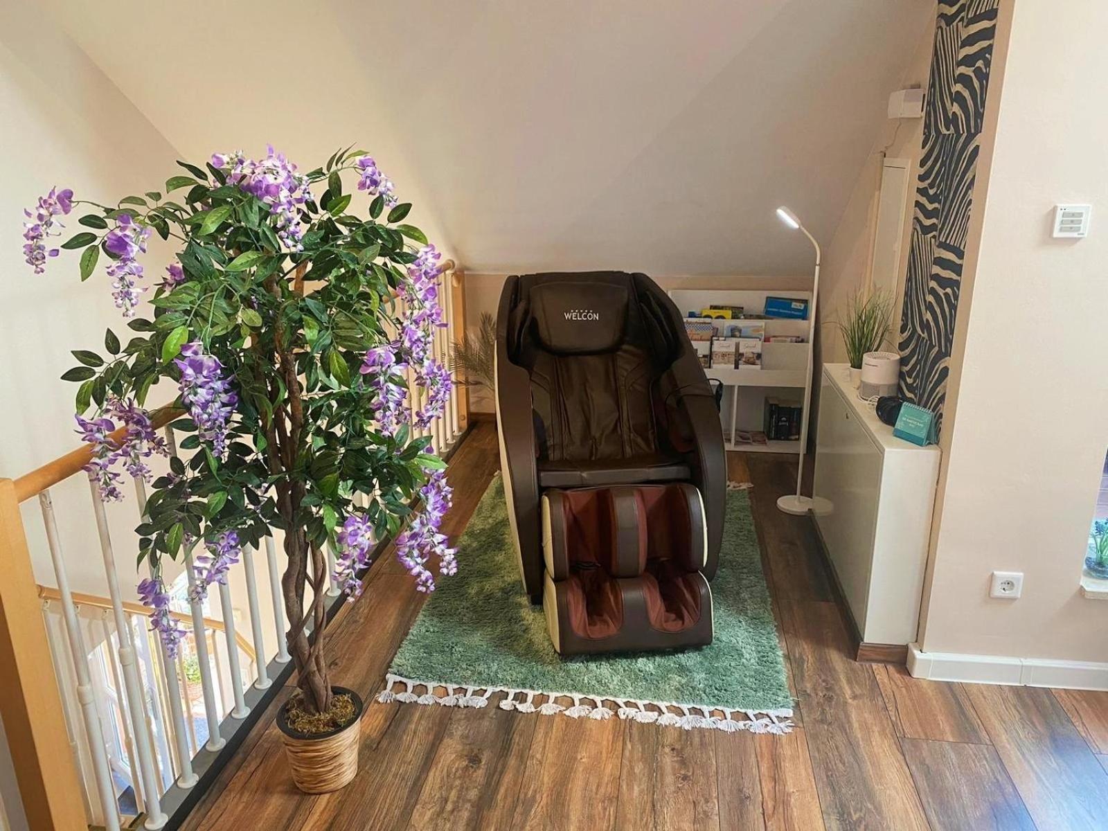 Ferienwohnung Am Waldesrand - Garten, Terrasse, Grill, Luftkuehler, Massagesessel, Kinderspielecke, Spielekonsole Котбус Екстериор снимка